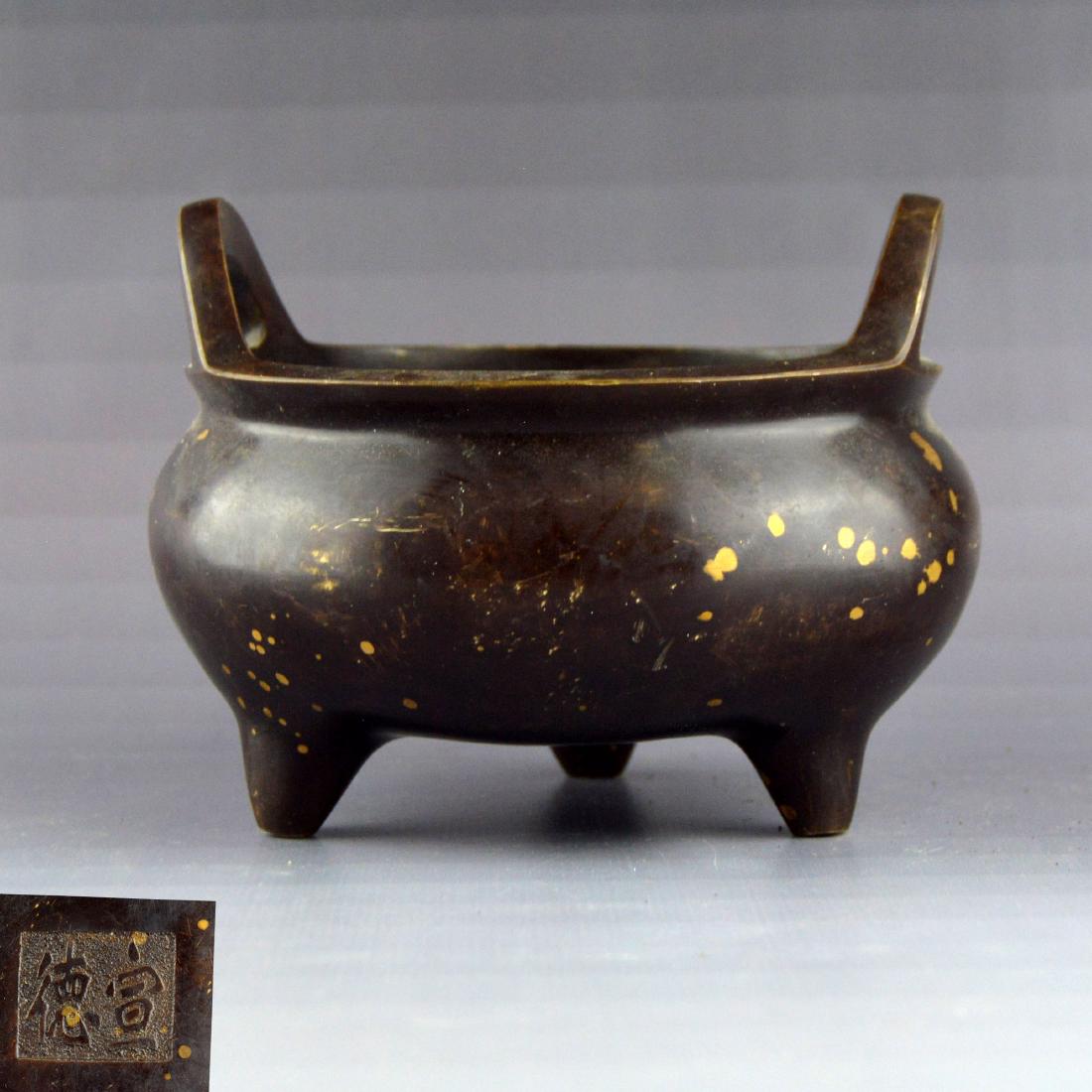 Bronze Incense Burner: A simple dual handle tripod bronze censer;Heightx110;Widthx130;Lengthx130;Weightx