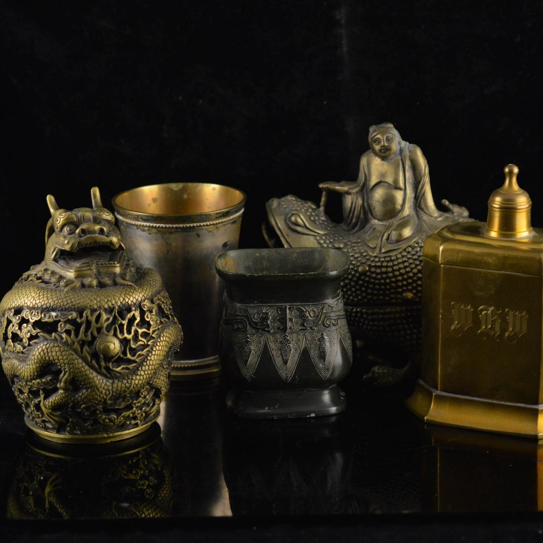 Five metal and bronze objects (1 of 7)