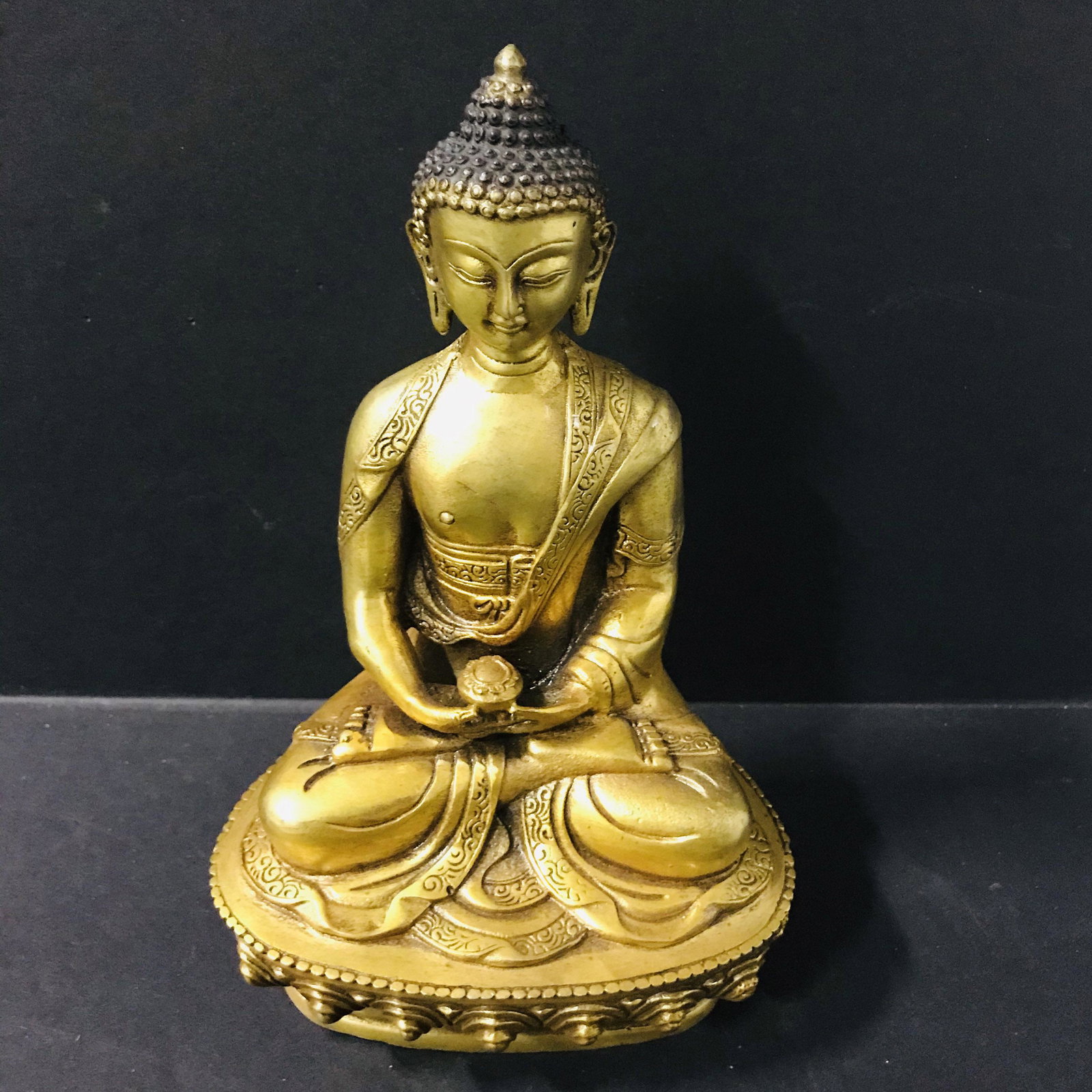 Copper gilding Buddha: Copper gilding Buddha21cm 13cm 8cm)