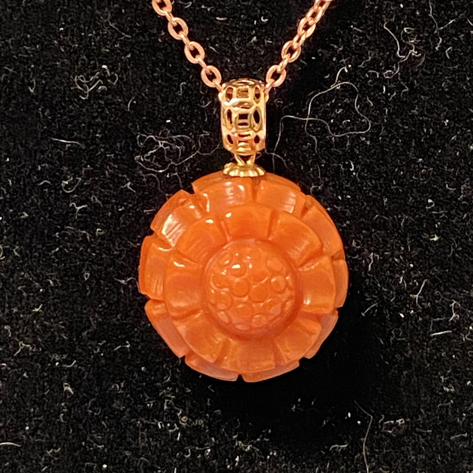 Certified 18K Gold Sichuan Southern Red Agate Sunflower (1 of 3)