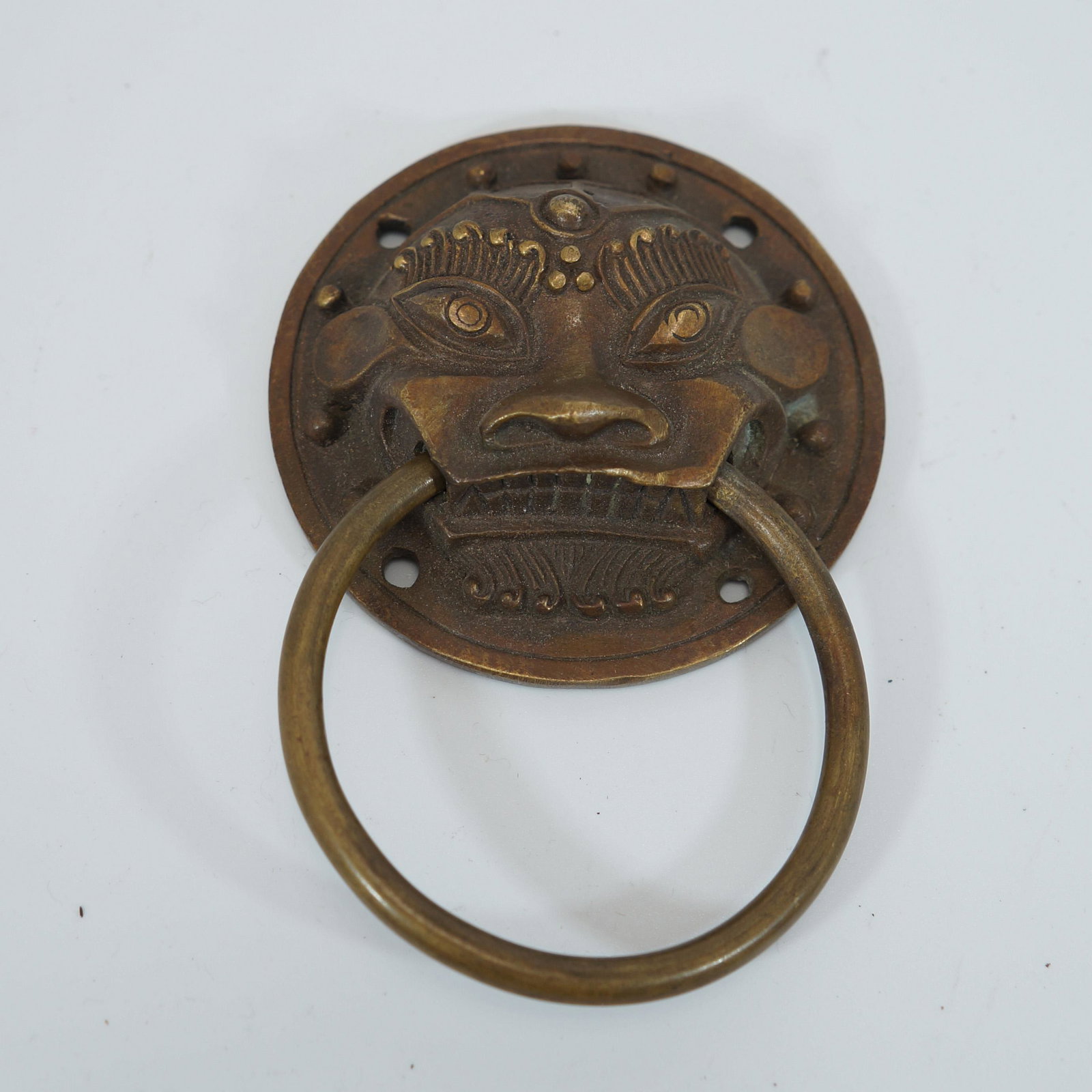 Antique Brass Door Buckle: Antique Brass Door Buckle117*75*27mm 121g