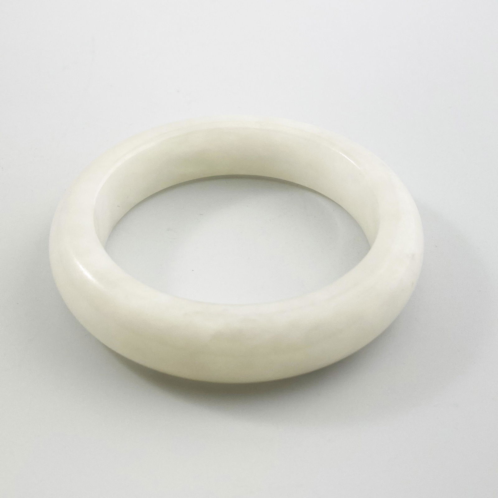 Natural Hetian Jade Bangle with Certificate (1 of 4)