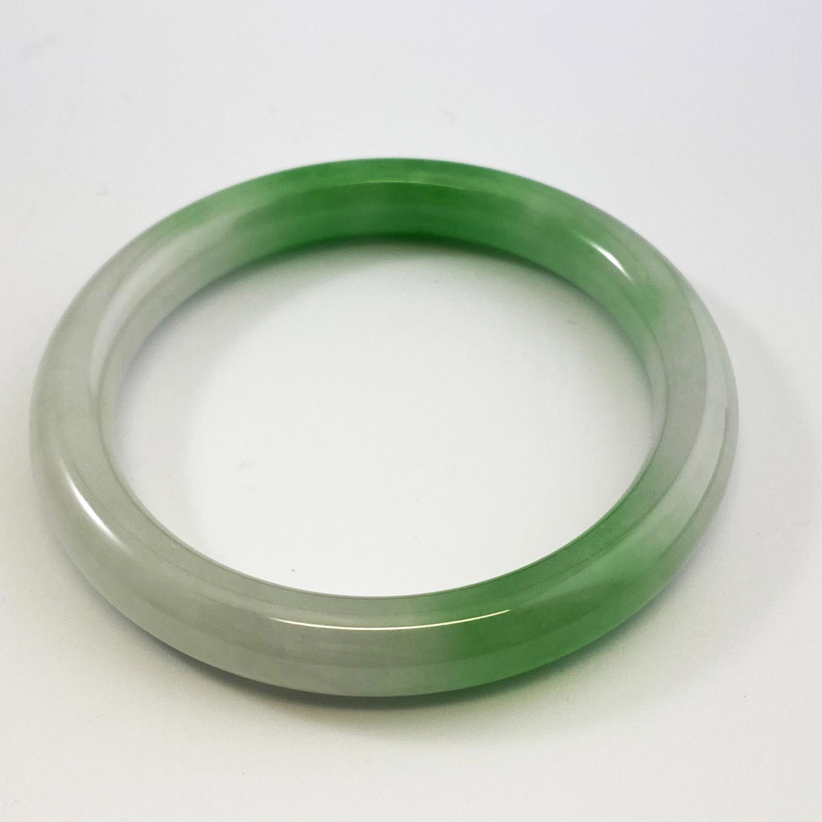 Natural Jadeite Bangle: Natural Jadeite Bangle 73*73*10mm