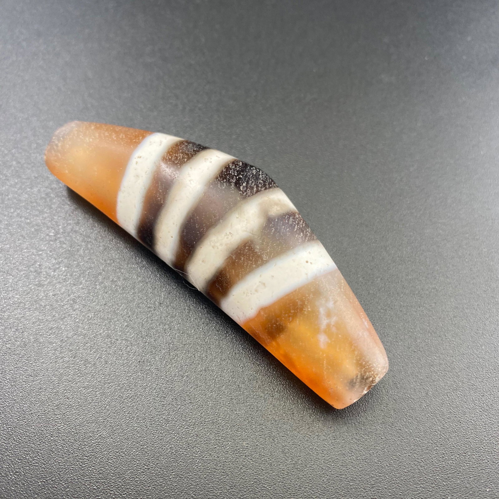 Old Ox Horn Style Dzi: Old Ox Horn Style Dzi 68*22*15mm