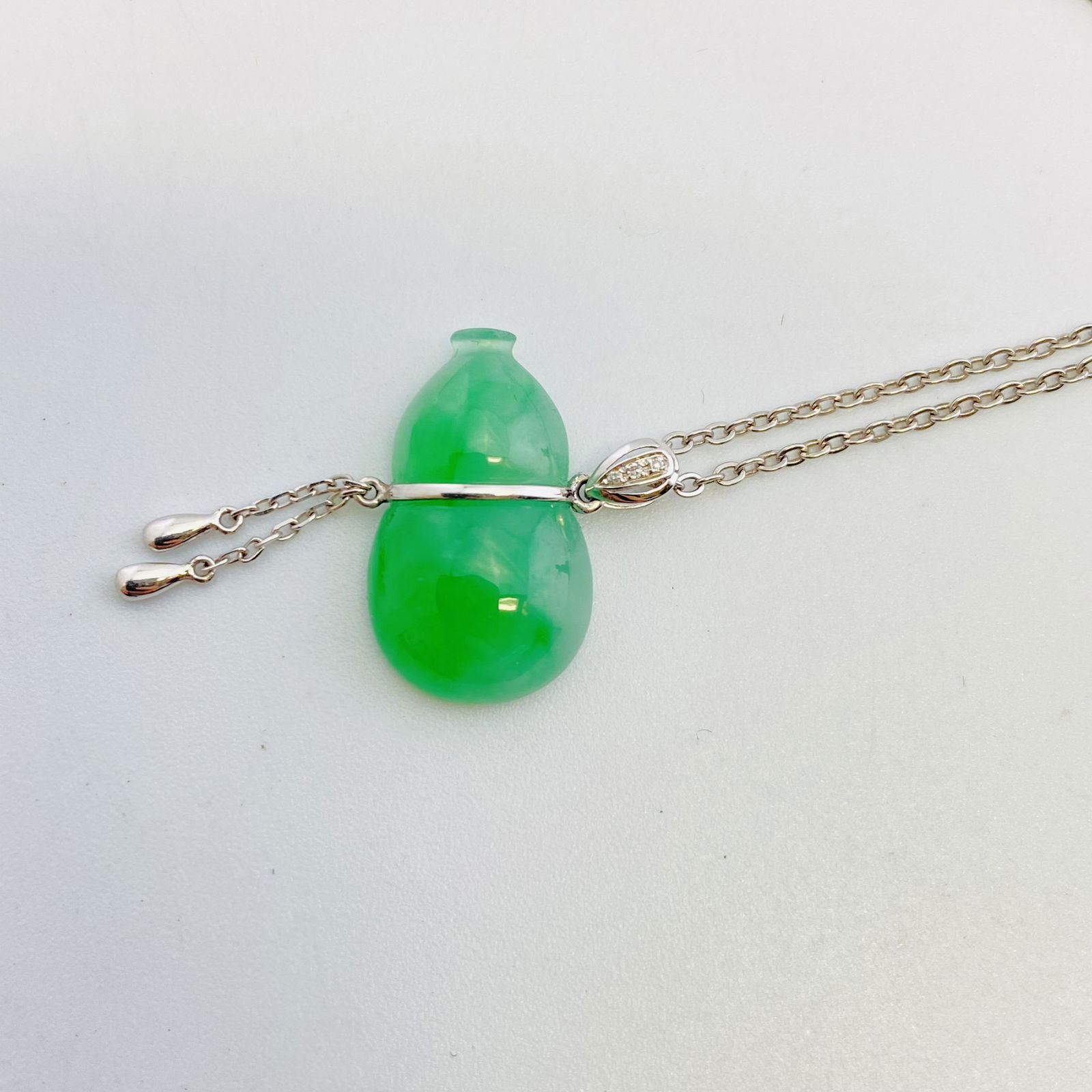 18K Gold Natural Green Jadeite Melon Carving Pendant with Certificate (1 of 4)