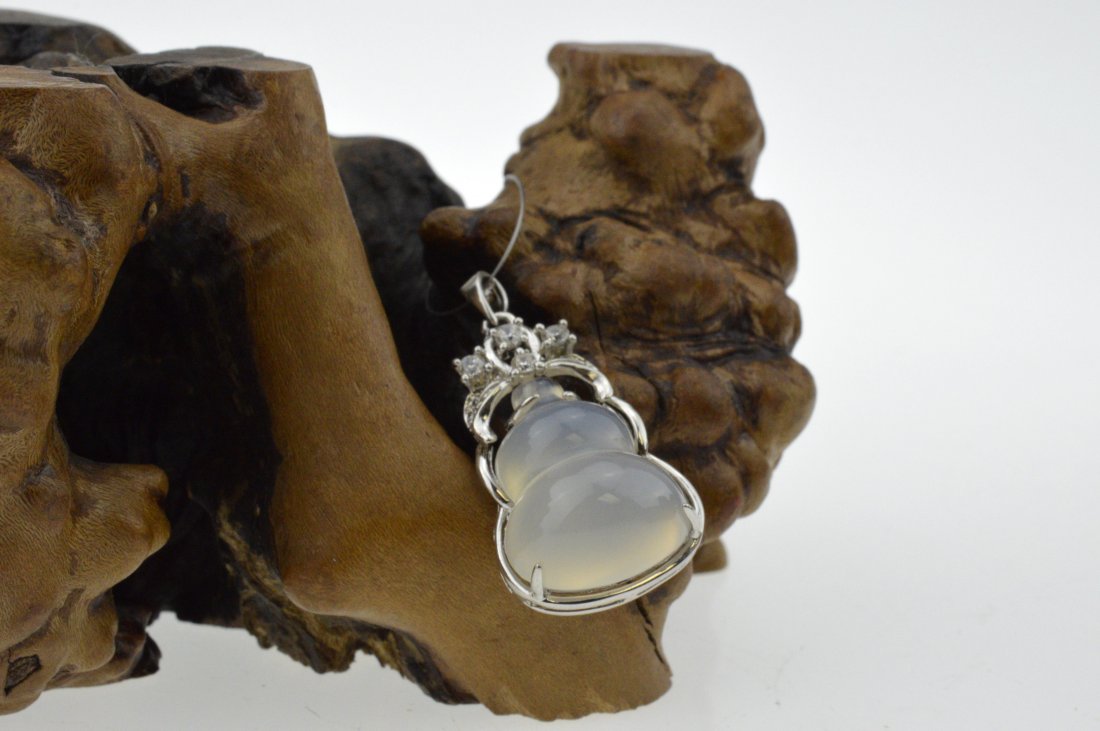 White Agate Silver Pendant (1 of 3)