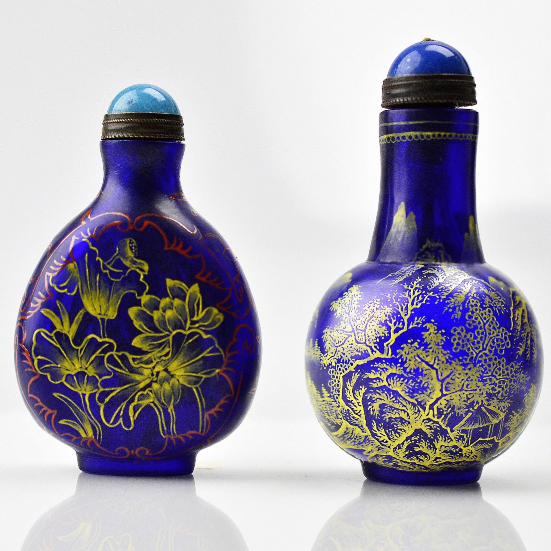 2 Marked Blue Liuli Snuff Bottles (1 of 7)