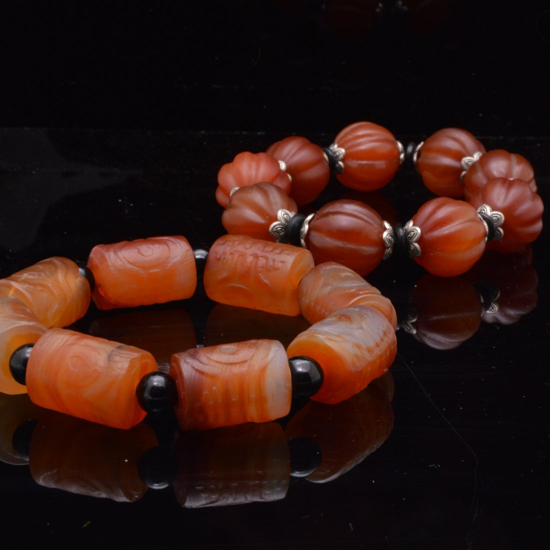 2 Vintage Agate Bead Bracelets (1 of 3)