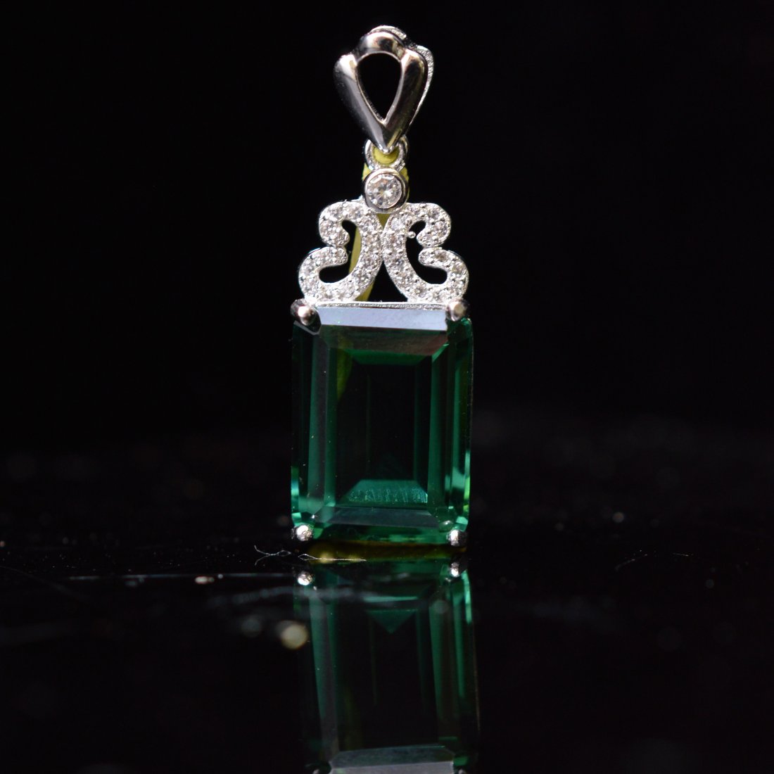 Green Tourmaline Pendant (1 of 3)