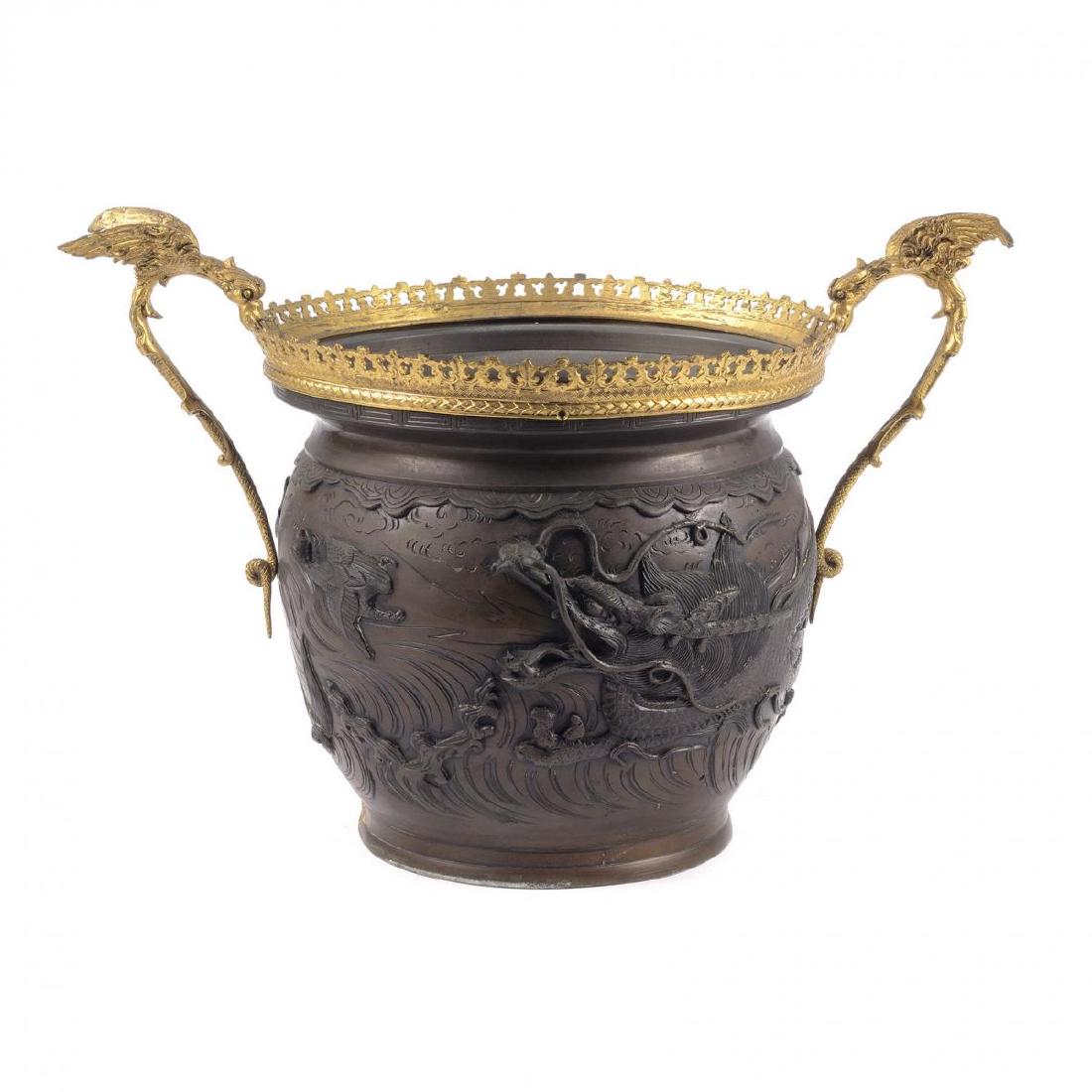 Giappone vaso in bronzo patinato con guarniture (1 of 1)