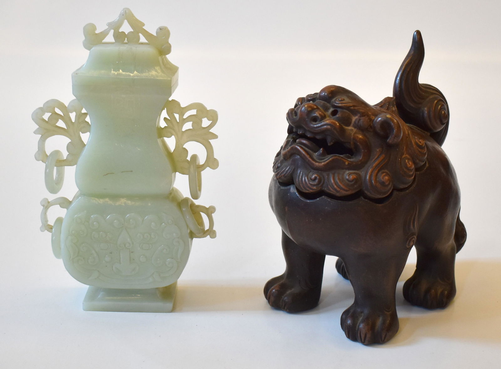 Cina vaso in pietra verde h 20,5+ incensiere in ceranica h 18,5: Cina vaso in pietra verde h 20,5+ incensiere in ceranica h 18,5