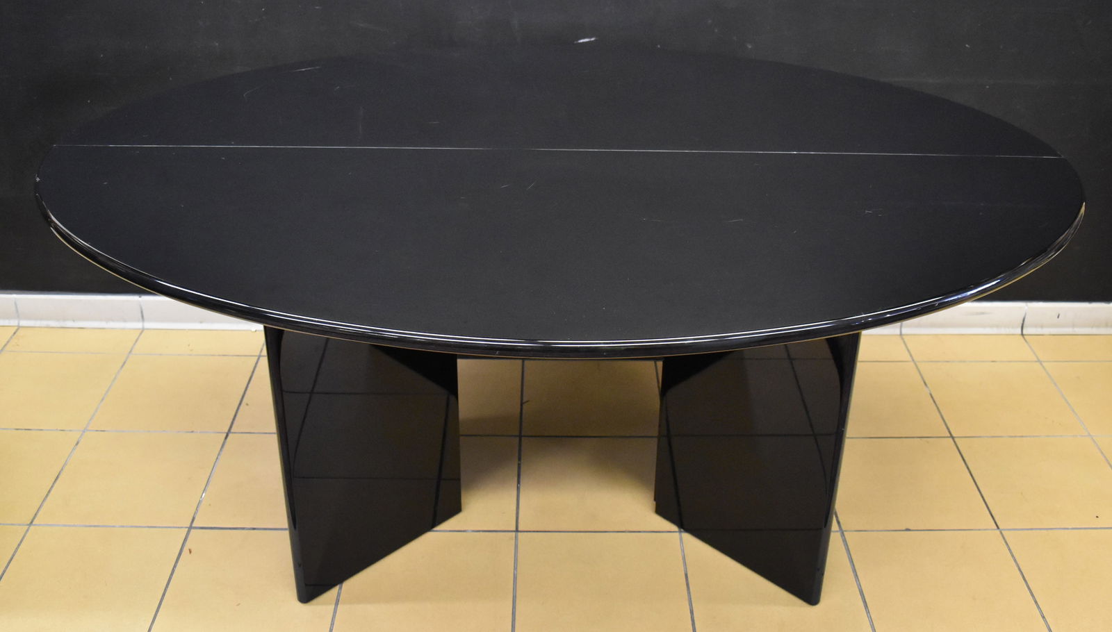 Simon Gavina tavolo Antella nero design Kazuhide Takahama anni 80 122x178x72 cm (1 of 1)