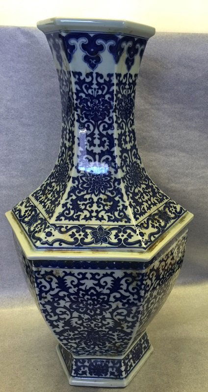 Qianlong Blue And White Porcelain Vase With Hexagonal (1 of 5)