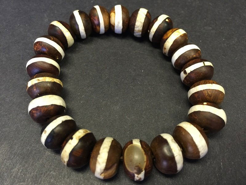 Tibetan Single Ring Dzi Beads Medicine Bracelet (1 of 3)