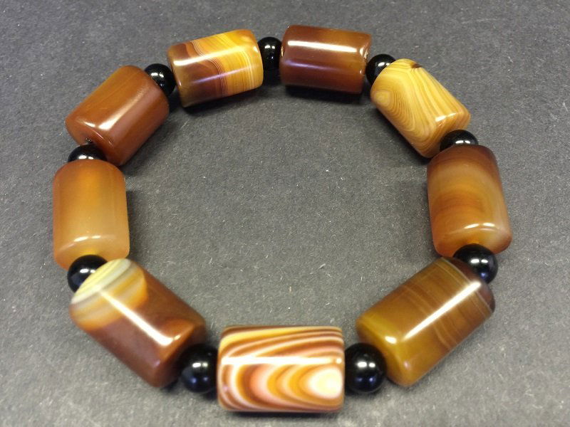 A Nicely Carved Agate Bracelet With Stripes (1 of 3)