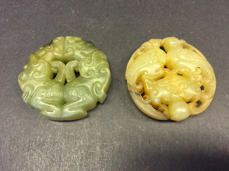 A Pair Of Nicely Carved Jade Necklace Pendants (1 of 3)