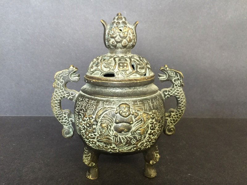 Antique Nicely Carved Bronze Tripod Lidded Censer (1 of 5)