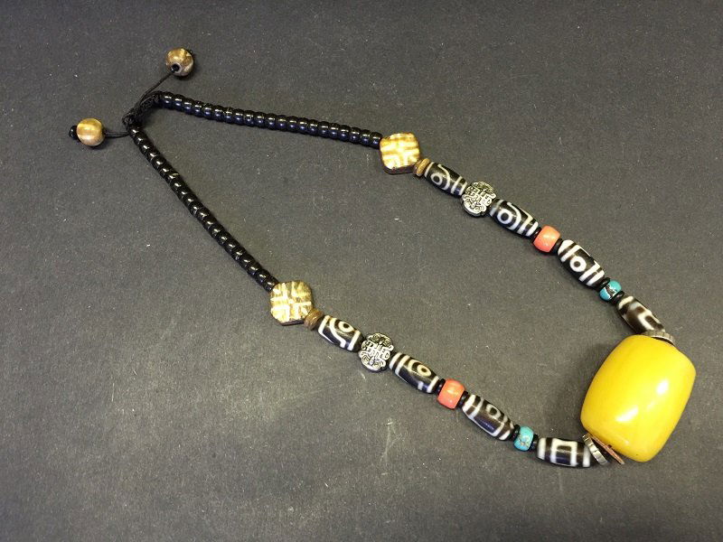 A Beaitiful Amber Pendant Mixed Tibetab Dzi Necklace (1 of 5)