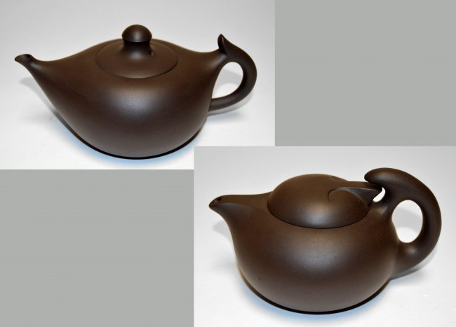 Two Chinese YiXing Teapot (1 of 10)