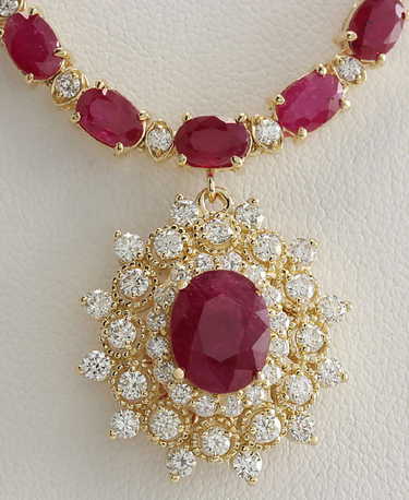 40.45Carat Natural Ruby And Diamond Necklace In 18K