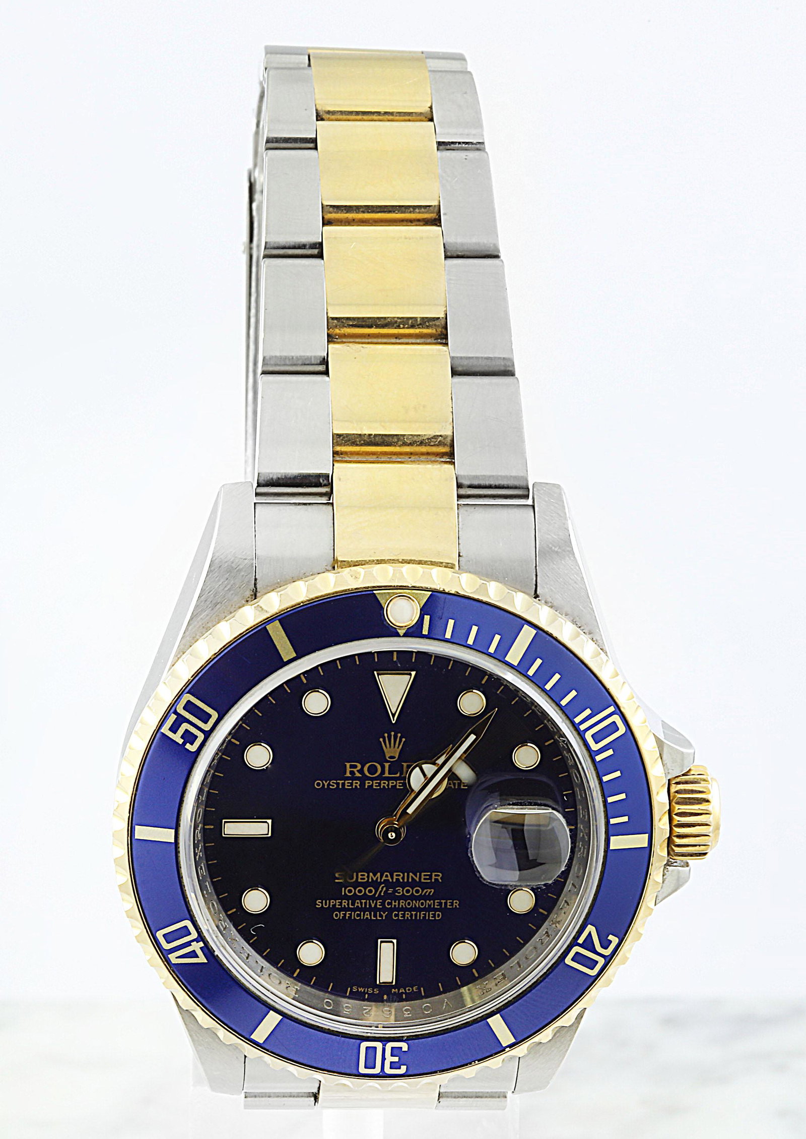 Authentic Rolex Oyster Perpetual Submariner 300m Watch: Stainless Steel Total Watch Weight: 140.9 Grams Face Measures: 40.00 Millimeter SKU: [6001002]