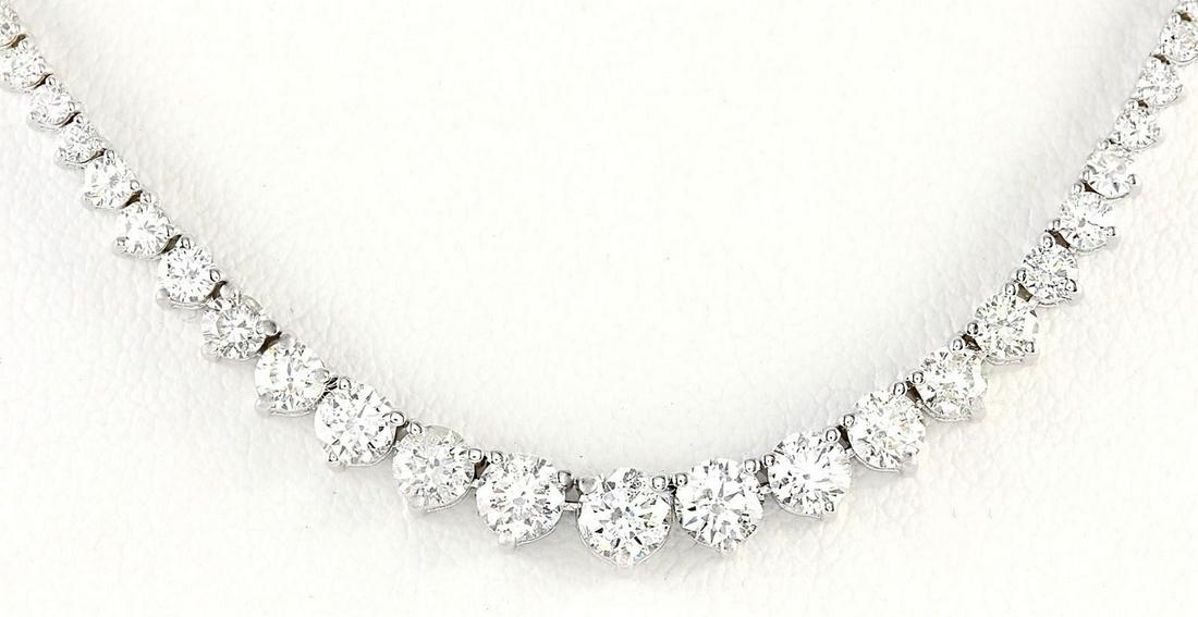 6.50 CTW Natural Diamond Necklace In 18K White Gold: 6.50 CTW Natural Diamond Necklace In 18K White Gold Manufacturer's Suggested Retail Price: $ 22150.00 Stamped: 18K Total Necklace Weight: 15.1Grams Diamond Weight: Total Natural diamond weight is 6.50