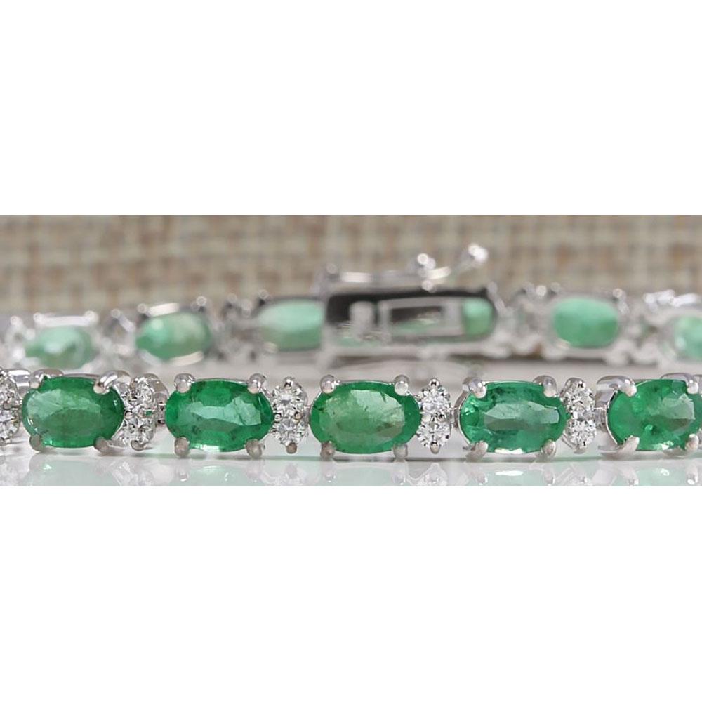 10.17 CTW Natural Colombian Emerald And Diamond: 10.17 CTW Natural Colombian Emerald And Diamond Bracelet In 18K White Gold Manufacturer's Suggested Retail Price: $ 8550.00 Stamped: 18K Bracelet Width: 4.04mm Bracelet Length: 7.4 Inches Total Bracel