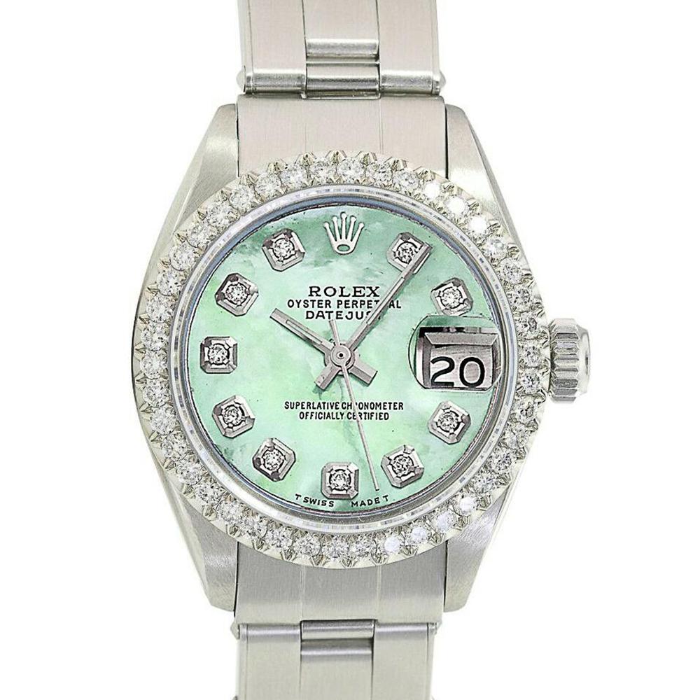 Pre-owned Rolex Datejust 26mm Oyster Band: Pre-owned Rolex Datejust 26mm Oyster Band Details Brand: Rolex Condition: Pre-owned Excellent Model: Datejust Specifications Case Diameter: 26mm Case Material: Stainless Steel Gender: Women