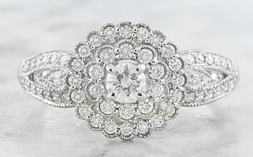 0.46 CTW Diamond 18K White Gold Ring: 0.46 CTW Diamond 18K White Gold Ring Manufacturer's Suggested Retail Price: $ 2200.00 Stamped: 18K Total Ring Weight: 3.3 Grams Diamond Weight 0.46 Carat ( F-G Color, VS2-SI1 Clarity ) Face