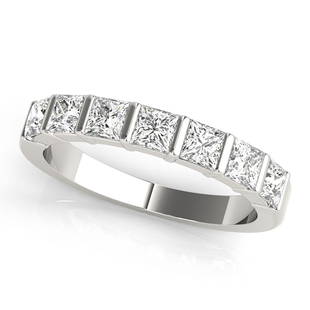 Natural 1.26 CTW Diamond Ring 18K White Gold: Natural 1.26 CTW Diamond Ring 18K White Gold Manufacturer's Suggested Retail Price: $ 5000.00 Product Type: Diamond Ring Stone1 Type: 7 Diamond @ 1.26 CTW Stone1 Color: G Stone1 Clarity: VS2-SI1