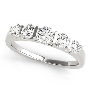Natural 0.75 CTW Diamond Ring 14K White Gold: Natural 0.75 CTW Diamond Ring 14K White Gold Manufacturer's Suggested Retail Price: $ 2600.00 Product Type: Diamond Ring Stone1 Type: 5 Diamond @ 0.75 CTW Stone1 Color: G Stone1 Clarity: VS2-SI1