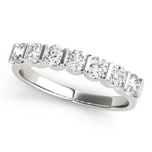Natural 0.49 CTW Diamond Ring 18K White Gold: Natural 0.49 CTW Diamond Ring 18K White Gold Manufacturer's Suggested Retail Price: $ 2500.00 Product Type: Diamond Ring Stone1 Type: 7 Diamond @ 0.49 CTW Stone1 Color: G Stone1 Clarity: VS2-SI1