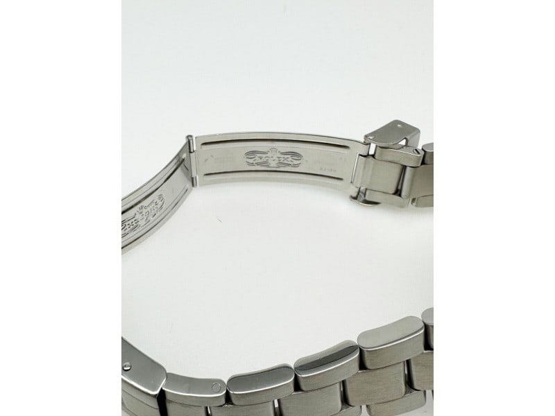 Rolex Sea Dweller Black Dial Bezel Stainless Steel 40mm: Rolex Sea Dweller Black Dial Bezel Stainless Steel 40mm Product Code: 185624726098-E Condition: Pre-Owned Model: Rolex Sea-Dweller Br> Item Specifics:Band Color: SilverBand Material: Stainless SteelBa