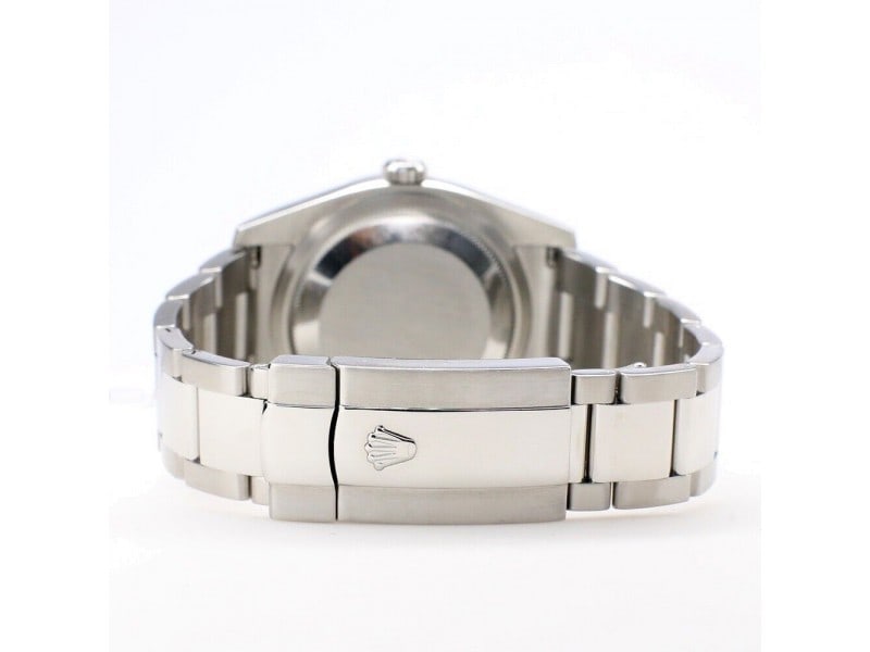 Rolex Datejust Imperial Red Dial with Custom Diamond Bezel: Rolex Datejust Imperial Red Dial with Custom Diamond Bezel ---- Product Code: 235086971598-E ---- Brand: Rolex ---- Condition: Pre-Owned ---- Model: Rolex Datejust ---- Item Specifics:Band Color: Silv