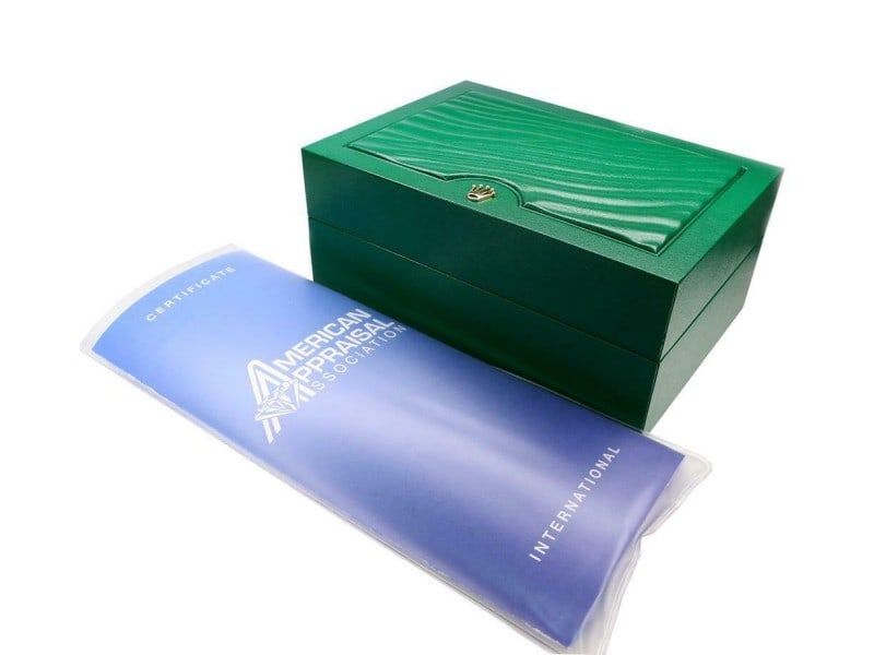 Rolex Datejust 116200 36mm 1.85ct Diamond Bezel/Royal Green Dial Steel Watch: Rolex Datejust 116200 36mm 1.85ct Diamond Bezel/Royal Green Dial Steel Watch ---- Product Code: 333941339508-E ---- Brand: Rolex ---- Condition: Pre-Owned ---- Model: Datejust, Reference 116200 ---- I