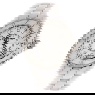 Chanel J12 Quartz Watch Ceramic and Stainless Steel with Diamond Markers 33: Chanel J12 Quartz Watch Ceramic and Stainless Steel with Diamond Markers 33 ---- Dial Color: White ---- Dial Material: Diamond hour markers ---- Band Color: White ---- Band Material: Ceramic ---- Case