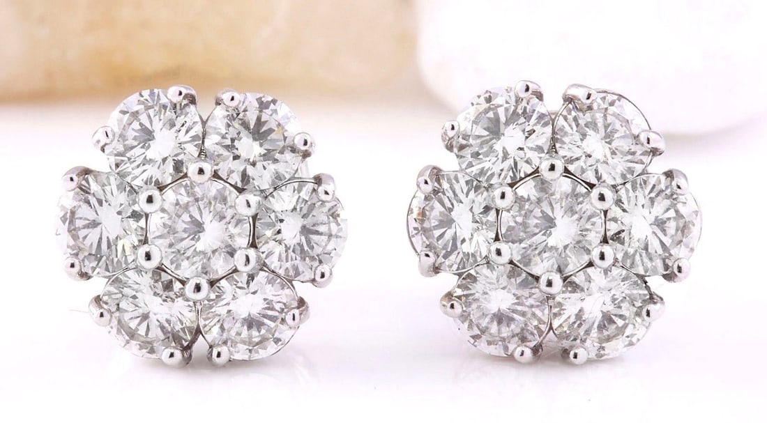 3.00 Carat Natural Diamond 14K Solid White Gold Earrings: 3.00 Carat Natural Diamond 14K Solid White Gold Earrings 3.00 Carat Natural Diamond 14K Solid White Gold EarringsItem Type: EarringsItem Style: StudItem Diameter: 10.55 mmMaterial: 14K White GoldMains