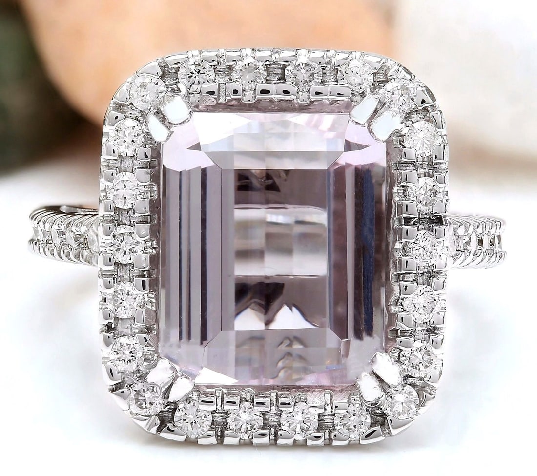 9.04 Carat Natural Kunzite 18K Solid White Gold Diamond Ring: 9.04 Carat Natural Kunzite 18K Solid White Gold Diamond Ring 9.04 Carat Natural Kunzite 18K Solid White Gold Diamond RingItem Type: RingItem Style: CocktailMaterial: 18K White GoldMainstone: KunziteSt