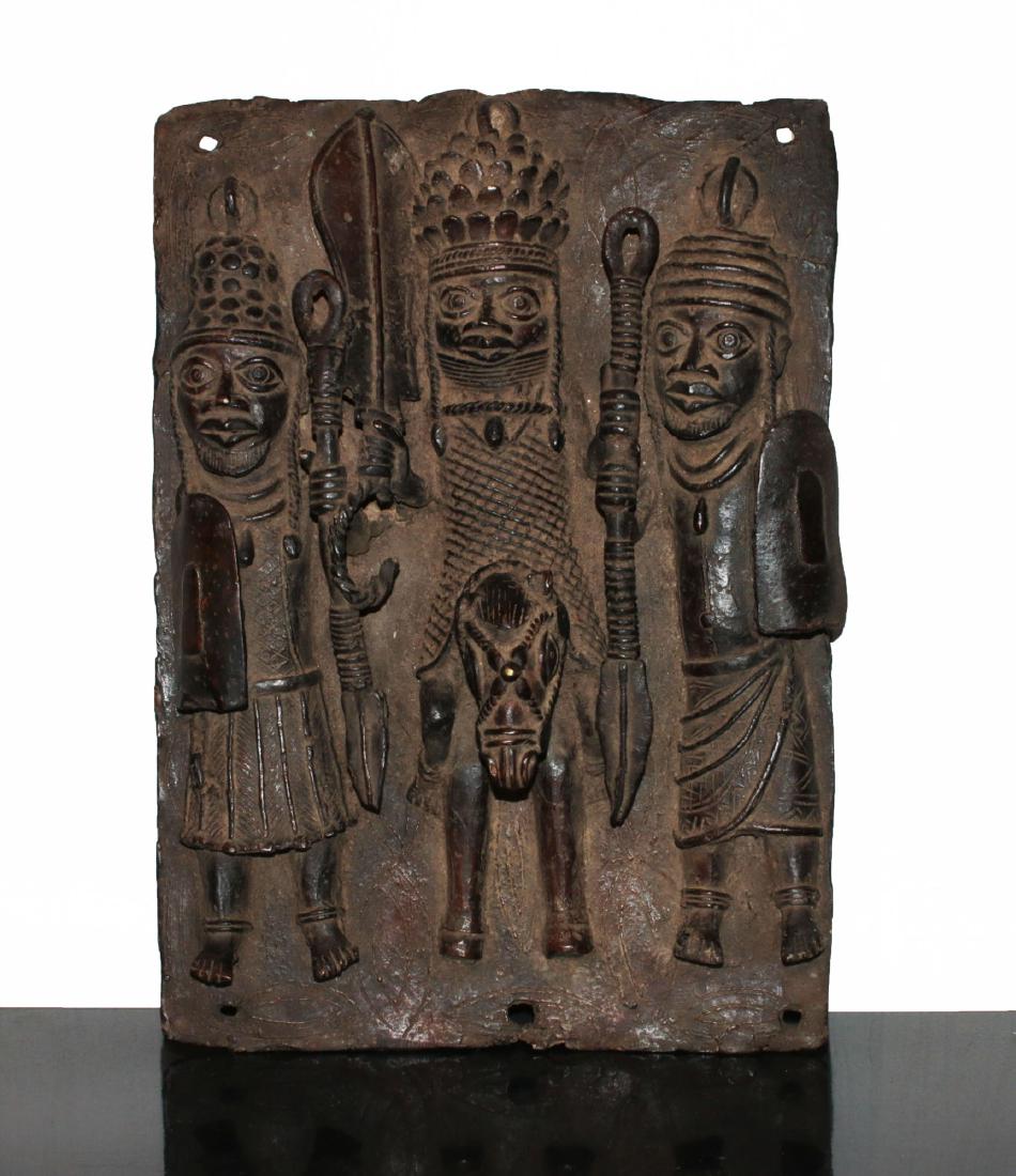 Heavy Bronze plaque. Figures of warrior Ife 1800 circa (1 of 4)