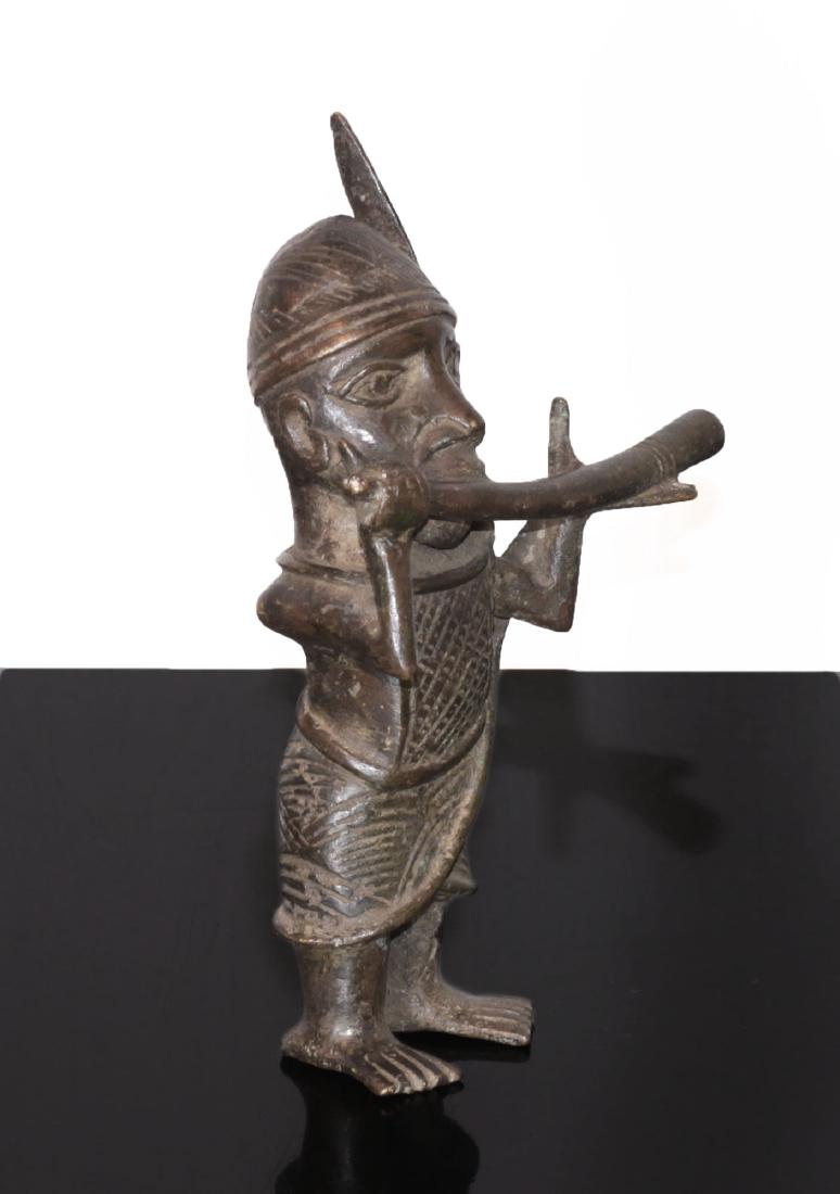 BENIN Bronze statue of warrior Ife. 19th-20th century (1 of 4)