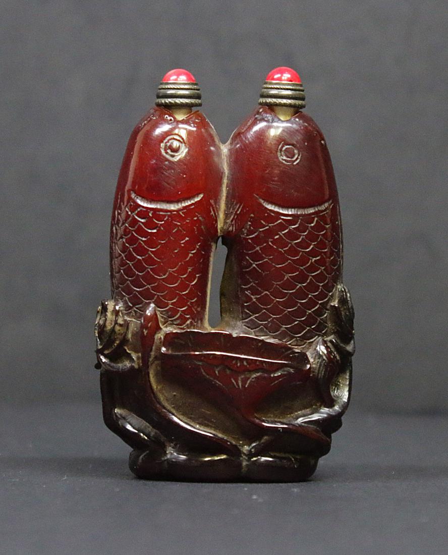 China 1920 Handcarved horn snuff bottle (1 of 4)