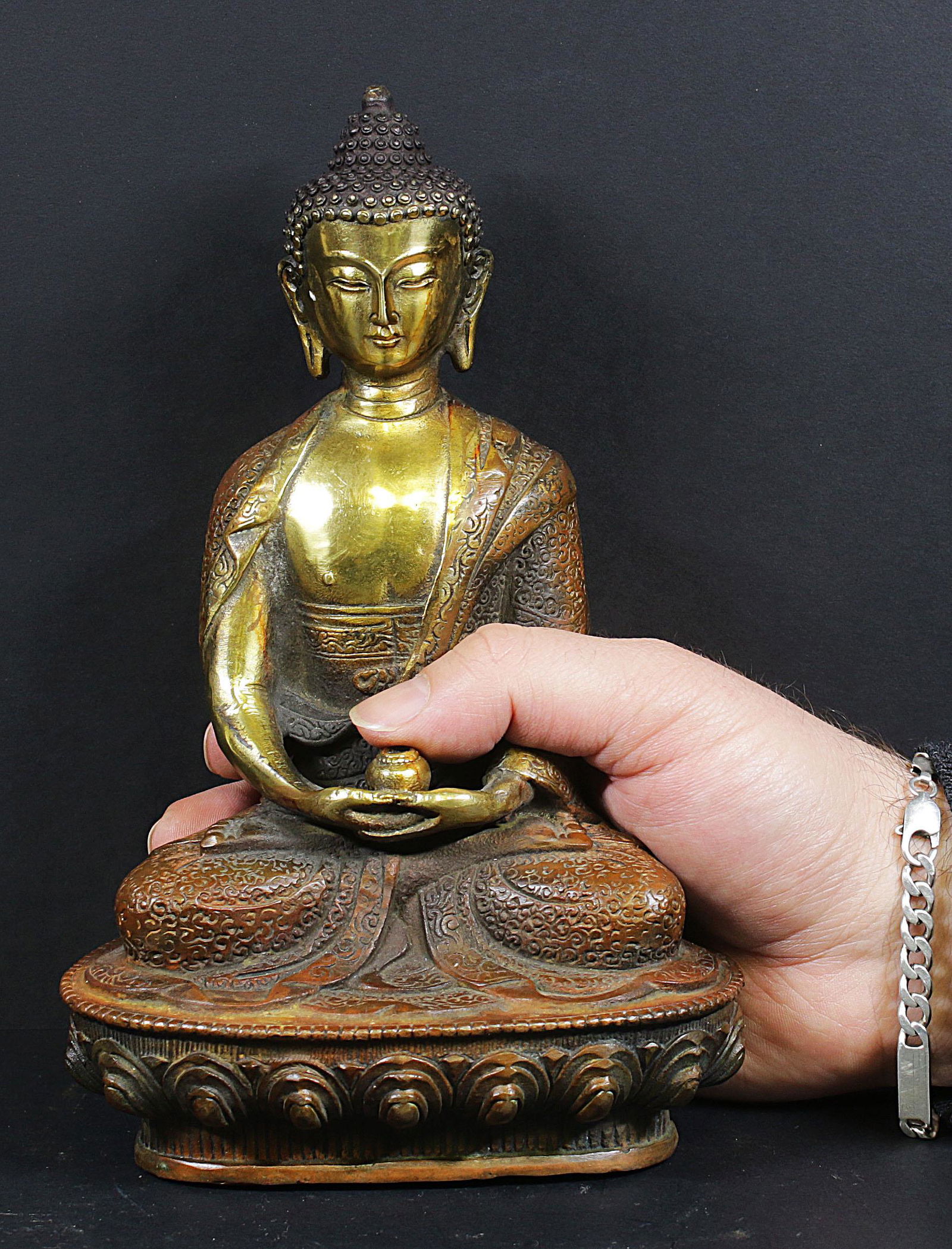 Tibet Bronze shakyamuni Buddha statue 1970 (1 of 9)