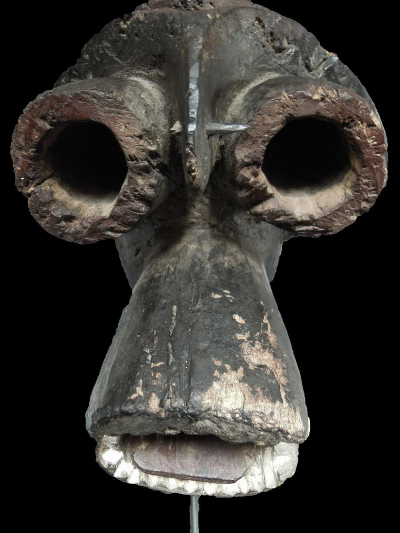 Cameroon. Yanda region. Fang people. Wooden ritual (1 of 5)