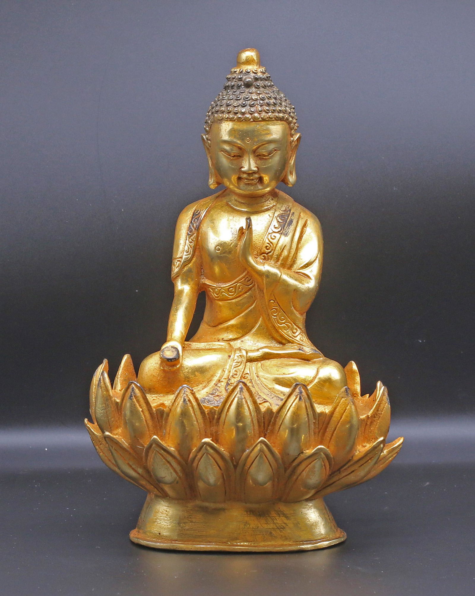 China Gold plated bronze Guanyin Buddha 1,3 Kg. â€“ 20 (1 of 6)