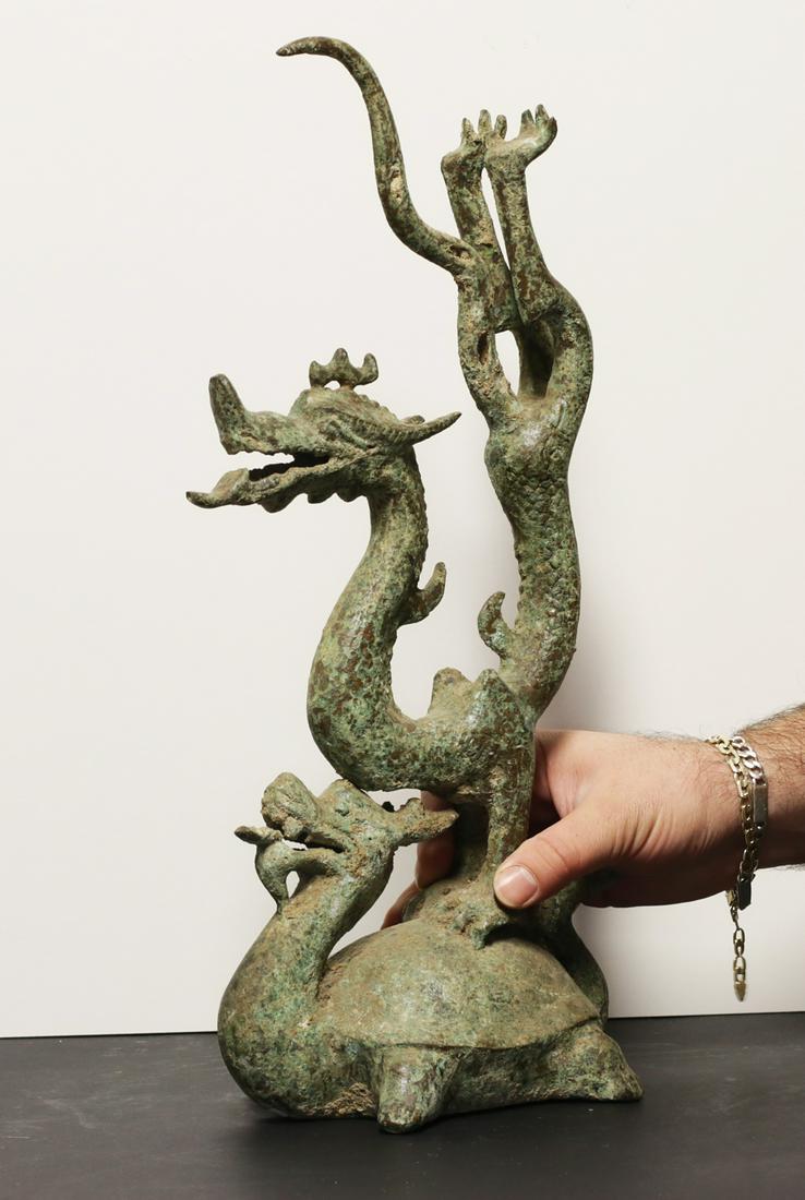 China Beijing 1800 Bronze statue with 2 dragons 2,2 kg. (1 of 6)