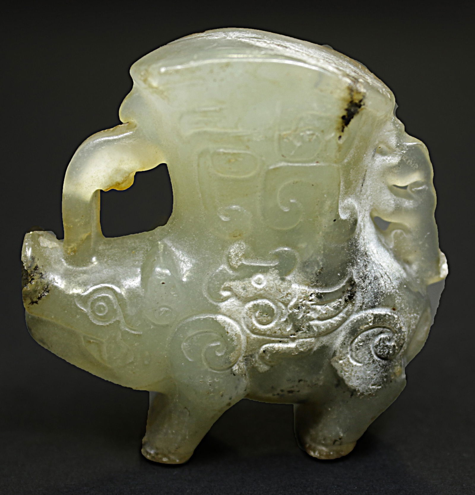 China Animal Jade Statue Archaic Style 55 gr (1 of 4)