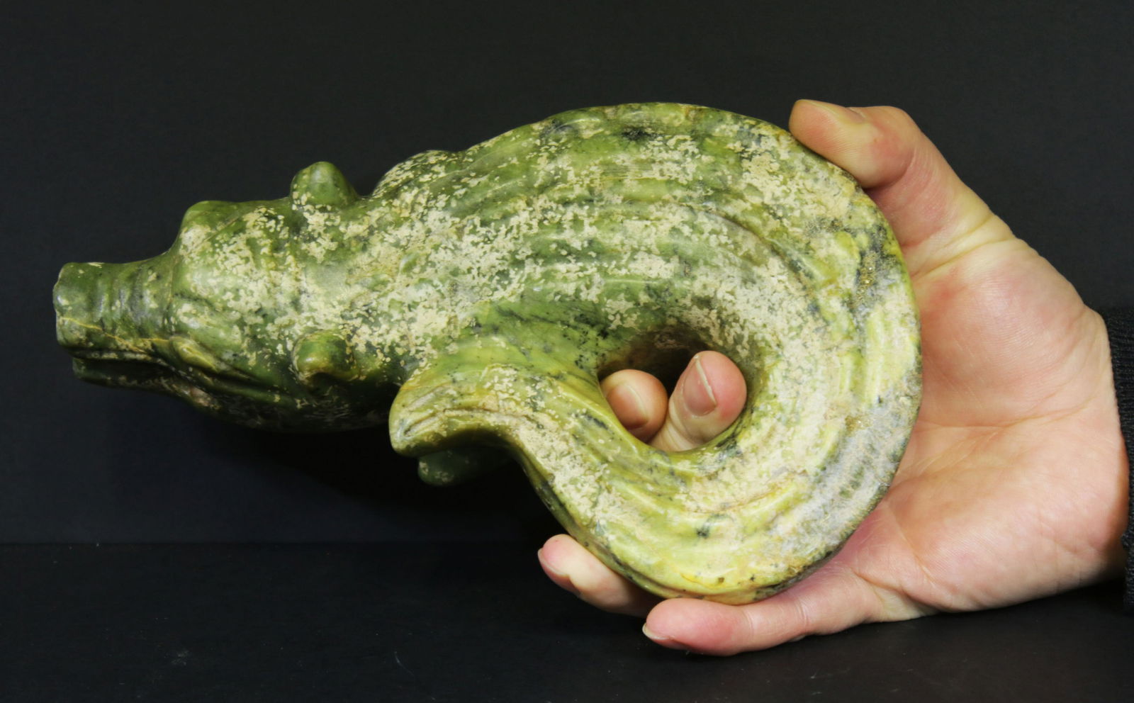 China Handcarved green jade statue of crocodile 1850 AD (1 of 3)