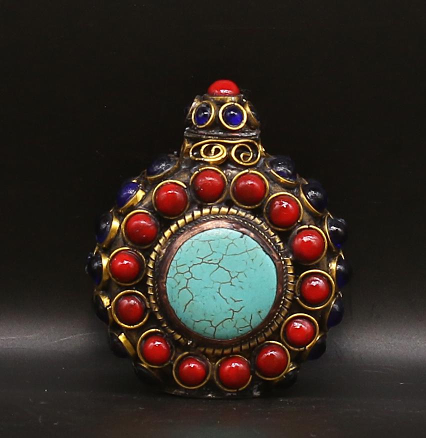 China MinGuo Snuff bottle copper hardstones and glass (1 of 5)