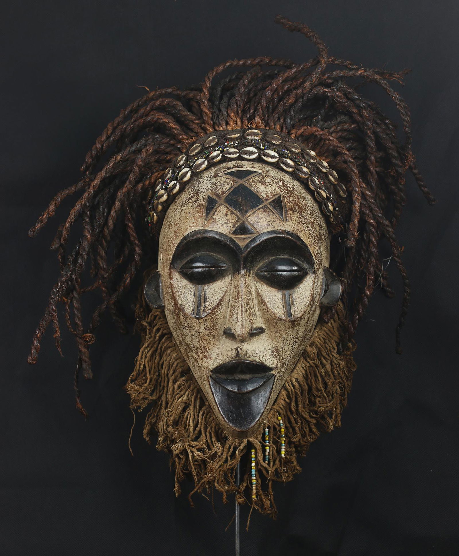 Congo Impressive Chokwe shaman mask 43cm (1 of 6)