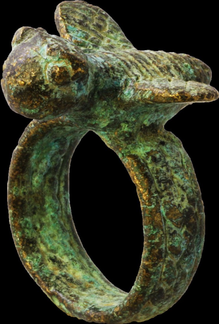 Burkina Faso Bambara people AE ring Bee on the top: Burkina Faso. Bambara people. AE ring. Bee on the top. 1850-1900 AD. 29 gr. (1,02 oz) - 4x3 cm (1,6x1,2 inch). EF.